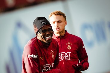 "Arne Slot'tan Galatasaray Yenilgisi Sonrası Önemli Açıklamalar: Şampiyonlar Ligi Gücü"