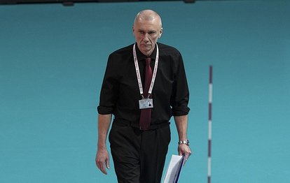 "Galatasaray Kadın Voleybol Takımı'nda Şok: Başantrenör Barbolini ile Yollar Ayrıldı"