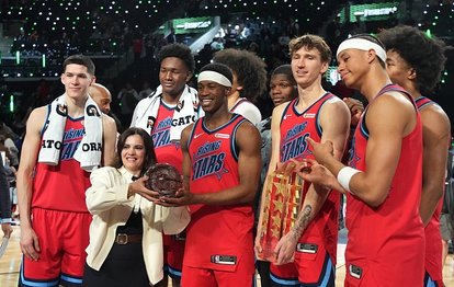 "NBA All-Star 2026'da 'Geleceğin Yıldızları' Turnuvası: Carter'ın Ekibi Zirveye Ulaştı!"