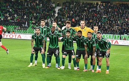 "Sakaryaspor, Ev Sahasında Adana Demirspor'u Farkla Yenerek Şov Yaptı!"