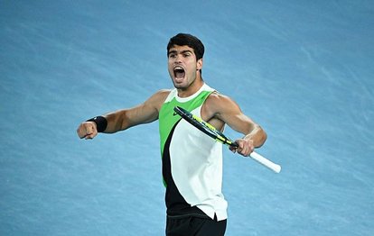 "Tenis Arenası Yeni Şampiyonunu Selamlıyor: Carlos Alcaraz, Avustralya Açık'ta Zirveye Tırmanda!"