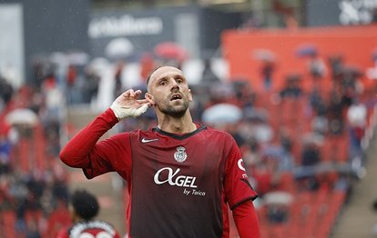 "Vedat Muriqi: Mallorca'nın Altın Çocuğu, 55 Golle Tarihe Damga Vurdu!"